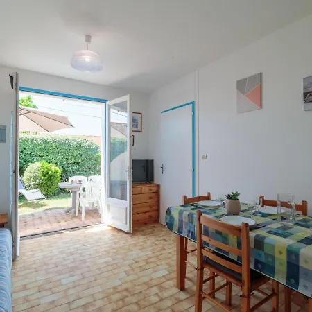 아파트 Les Palatines By Interhome